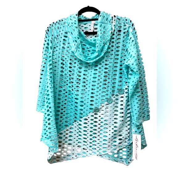 Lulu-B Tops - Women’s “Lulu B” Laser Cut Eyelet Hole 3/4 Sleeve Cowl Neck Top